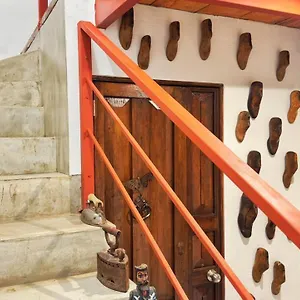 Apartment Cozy Bohemian Loft Close Plaza, Antigua
