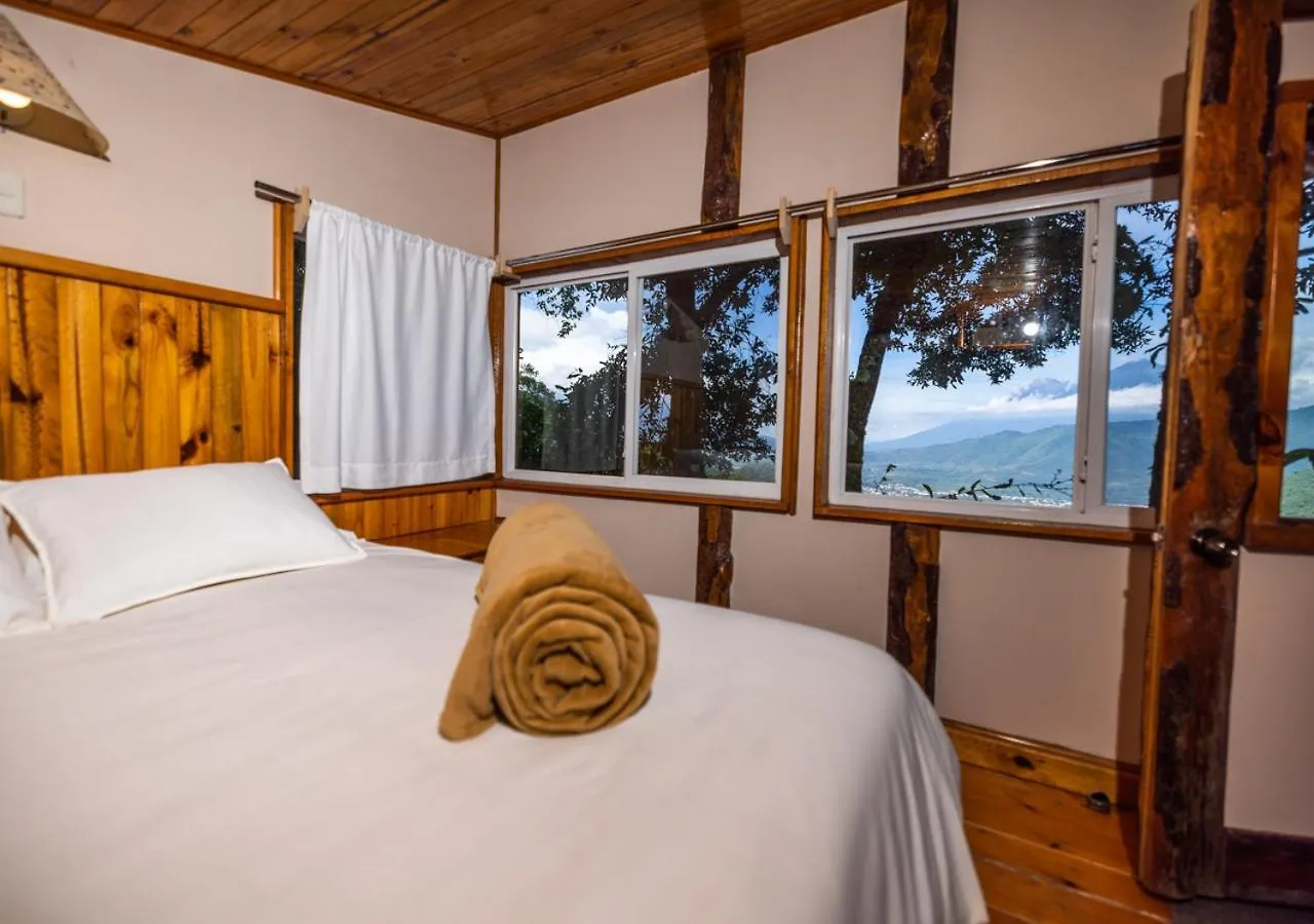 Earth Lodge Antigua