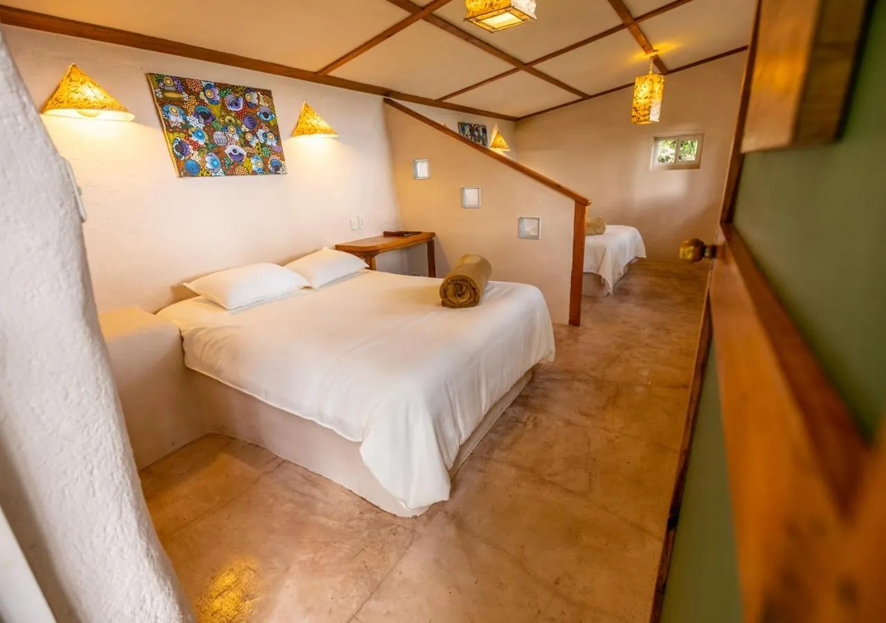 Earth Lodge Antigua
